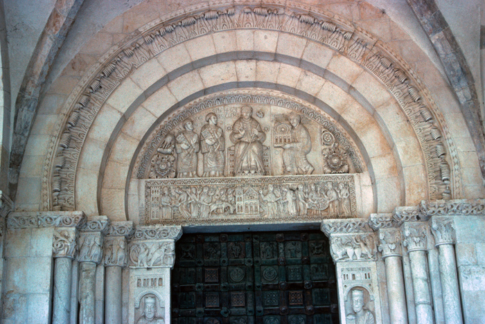 https://ima.princeton.edu/images/romanesquedb/cr.001450.jpg