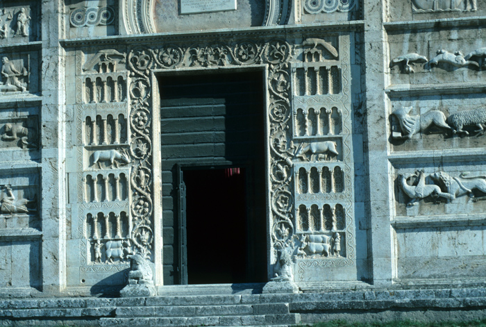 https://ima.princeton.edu/images/romanesquedb/cr.001692.jpg