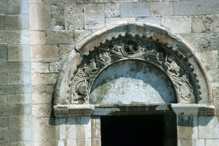 https://ima.princeton.edu/images/romanesquedb/cr.001782.jpg