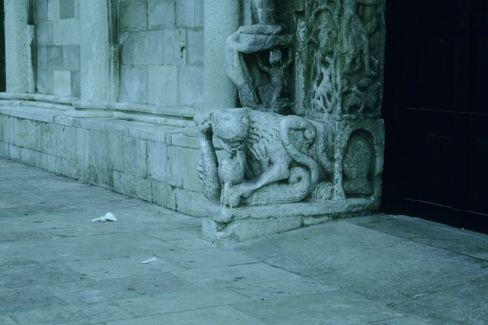 https://ima.princeton.edu/images/romanesquedb/cr.001791.jpg