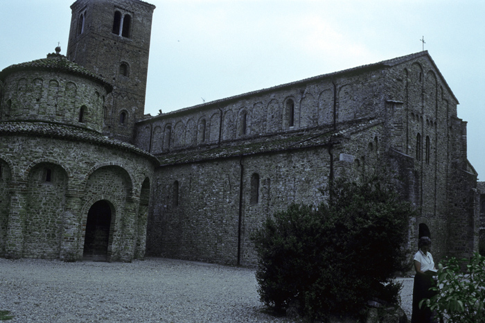 https://ima.princeton.edu/images/romanesquedb/cr.001861.jpg