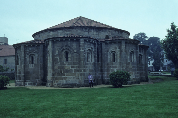 https://ima.princeton.edu/images/romanesquedb/cr.002003.jpg