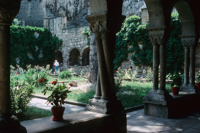 https://ima.princeton.edu/images/romanesquedb/cr.002131.jpg