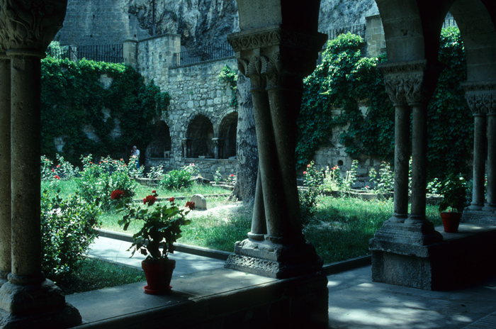 https://ima.princeton.edu/images/romanesquedb/cr.002133.jpg