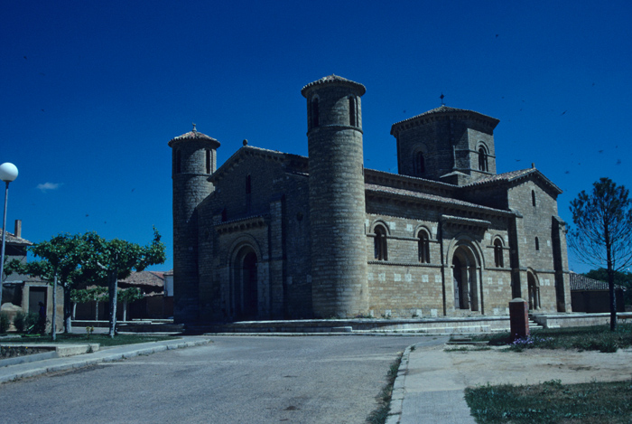 https://ima.princeton.edu/images/romanesquedb/cr.002151.jpg