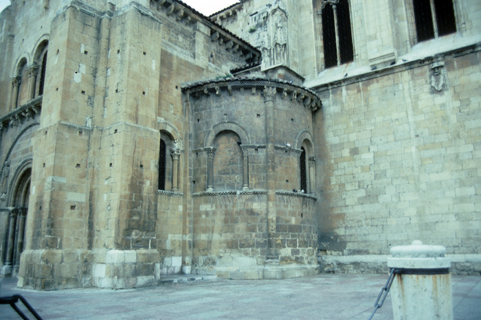 https://ima.princeton.edu/images/romanesquedb/cr.002268.jpg