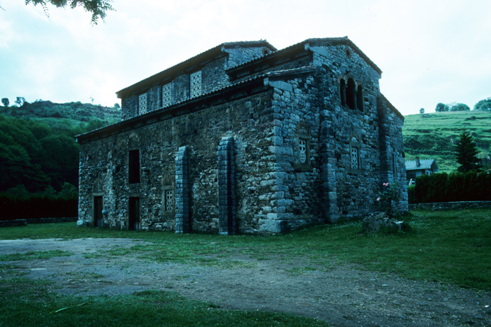 https://ima.princeton.edu/images/romanesquedb/cr.002382.jpg