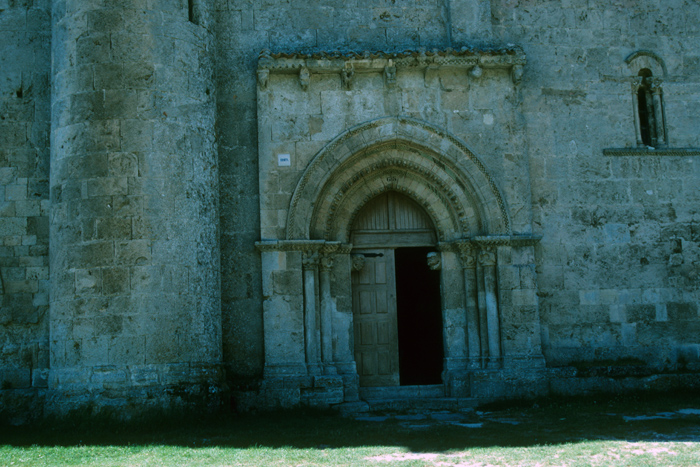 https://ima.princeton.edu/images/romanesquedb/cr.002422.jpg