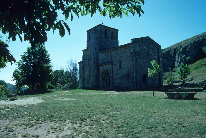 https://ima.princeton.edu/images/romanesquedb/cr.002428.jpg