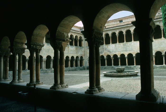 https://ima.princeton.edu/images/romanesquedb/cr.002668.jpg