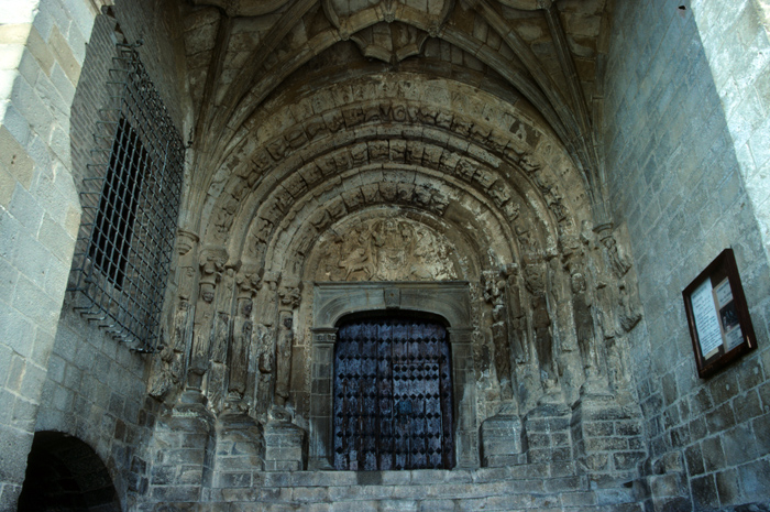 https://ima.princeton.edu/images/romanesquedb/cr.002701.jpg