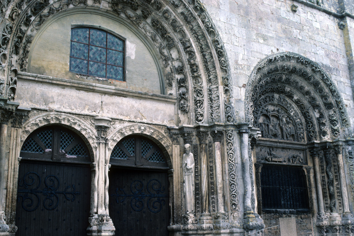 https://ima.princeton.edu/images/romanesquedb/cr.003157.jpg