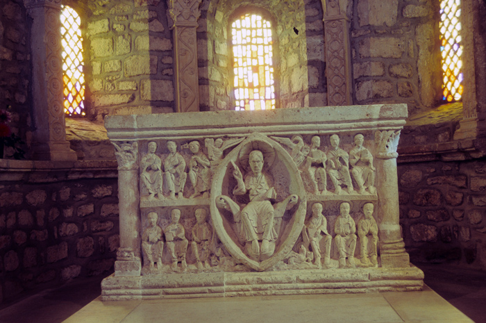 https://ima.princeton.edu/images/romanesquedb/cr.003167.jpg