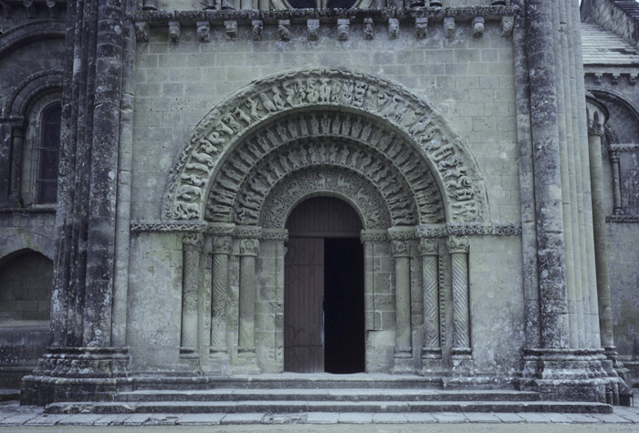 https://ima.princeton.edu/images/romanesquedb/cr.003289.jpg