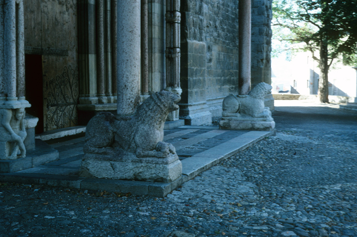 https://ima.princeton.edu/images/romanesquedb/cr.003660.jpg