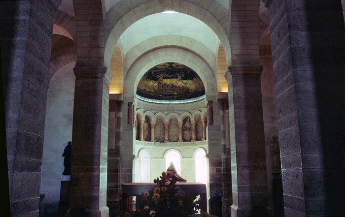 https://ima.princeton.edu/images/romanesquedb/cr.003733.jpg
