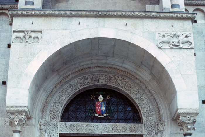 https://ima.princeton.edu/images/romanesquedb/cr.003796.jpg