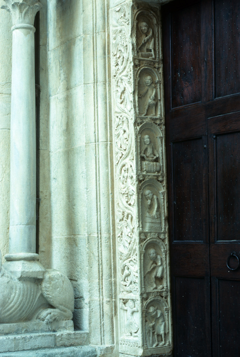 https://ima.princeton.edu/images/romanesquedb/cr.003798.jpg
