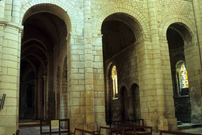 https://ima.princeton.edu/images/romanesquedb/cr.003876.jpg