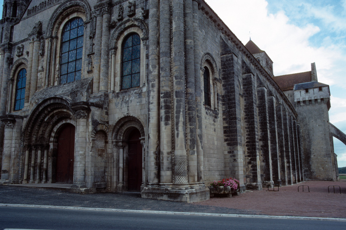 https://ima.princeton.edu/images/romanesquedb/cr.004745.jpg