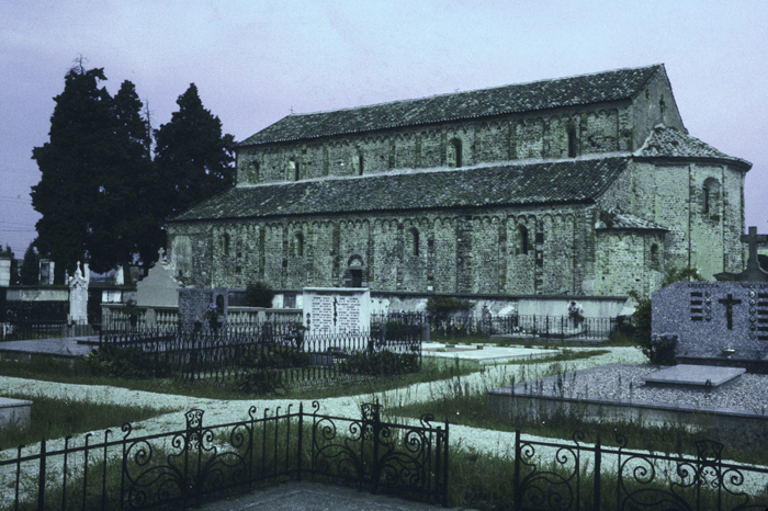 https://ima.princeton.edu/images/romanesquedb/cr.004896.jpg