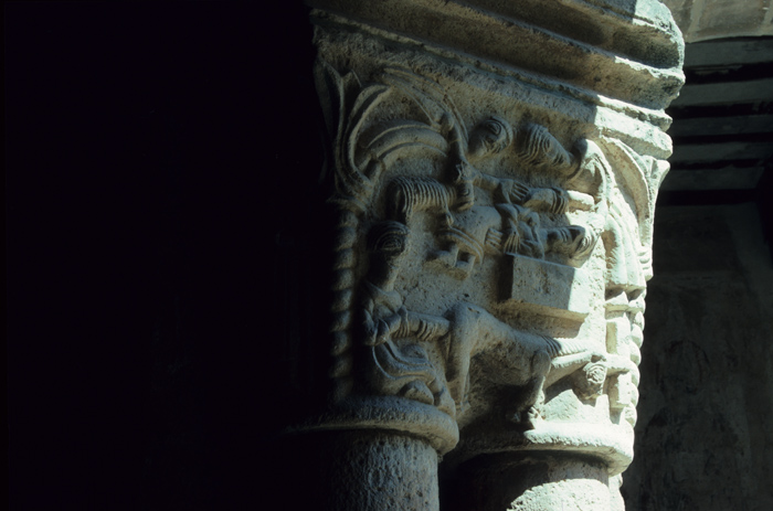 https://ima.princeton.edu/images/romanesquedb/cr.007600.jpg
