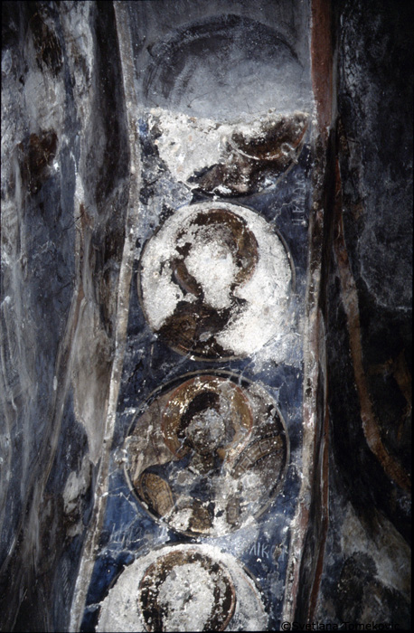 Fresco, south arcade, arch soffit, detail