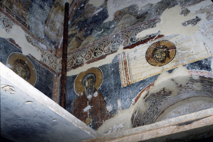 Fresco, Chapel of Stephen Protomartyr, east side showing a monk saint and Mandylion