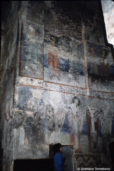 Fresco, north