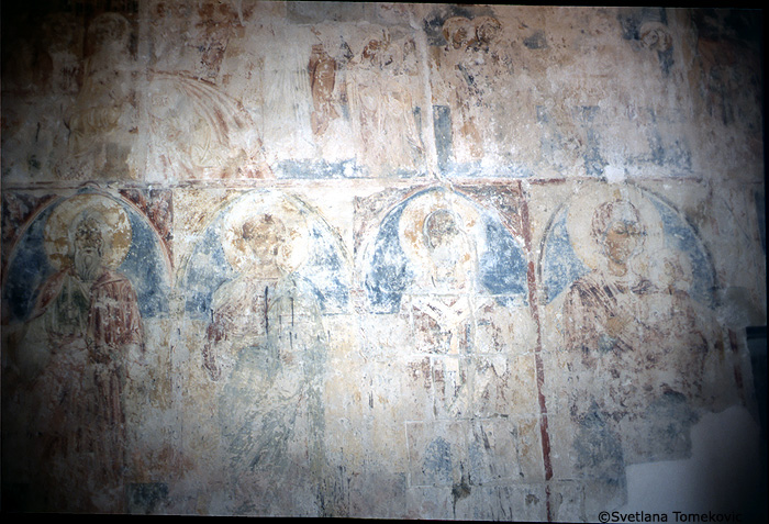 Fresco, south wall, east part, first register showing nimbed figures (detail)