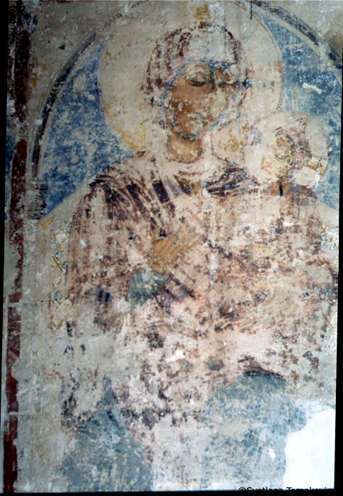 Fresco, south wall, first register, showing Virgin Mary and Christ Child 