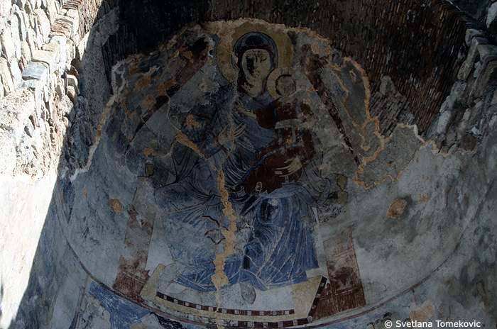 Fresco, showing Virgin Mary and Christ Child, detail