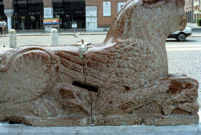 Piazza near cathedral, griffin, 1135-1173
