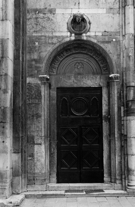 Exterior west, right portal,  1135-1150, Nicholaus