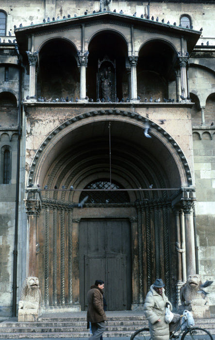 Exterior, south, porch and portal, late 11c.-third quarter 12c., Lanfranco and Wiligelmo