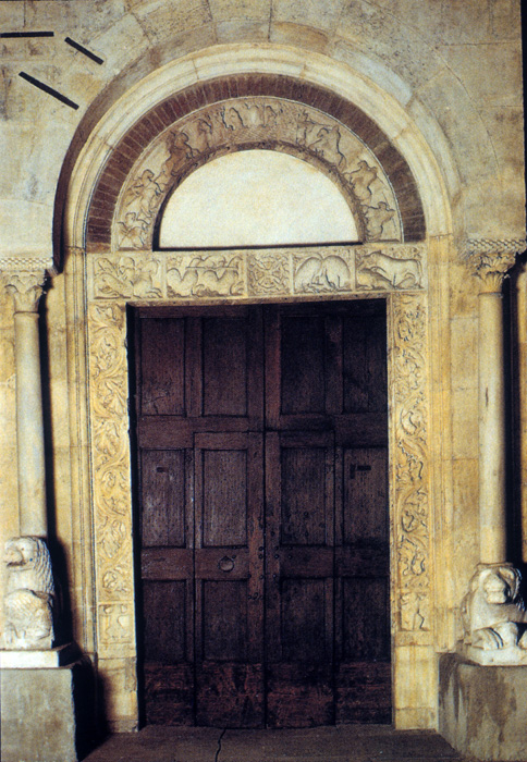 Exterior north, Portale della Pescheria, early 12c., Lanfranco