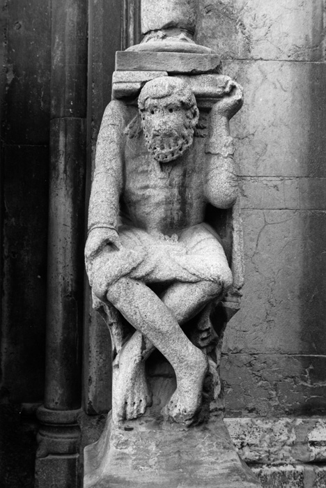 Exterior west, right porch, right supporting figure, 1122-1150, Nicholaus workshop