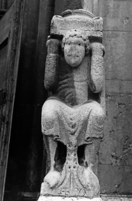 Exterior west, left porch, right supporting figure, 1122-1130, attributed to Wiligelmo